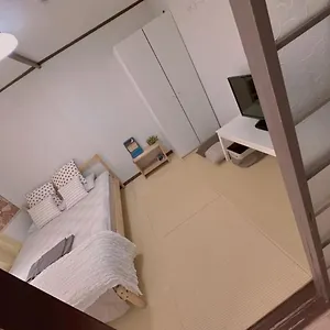 Nippori Nishi-tengachaya Guesthouse西天下茶屋アパートメント Osaka